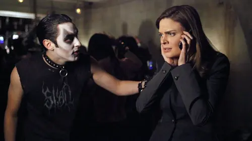 Bones S04E21 L'aigle de sang