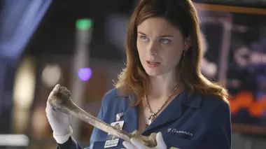 Bones S01E12 Citizen 14