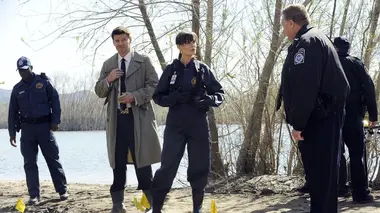 Bones S06E17 L'herbe sous le pied