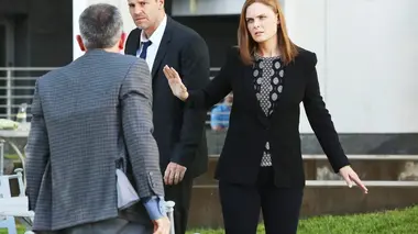 Bones S10E02 La conspiration