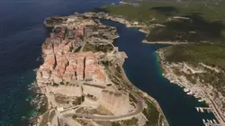 Bonifacio, la forteresse des extrêmes
