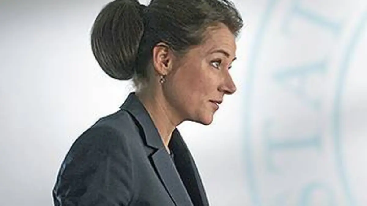 Borgen, une femme au pouvoir S02E07 Ce que l'on perd à l'intérieur, il faut le gagner à l'extérieur