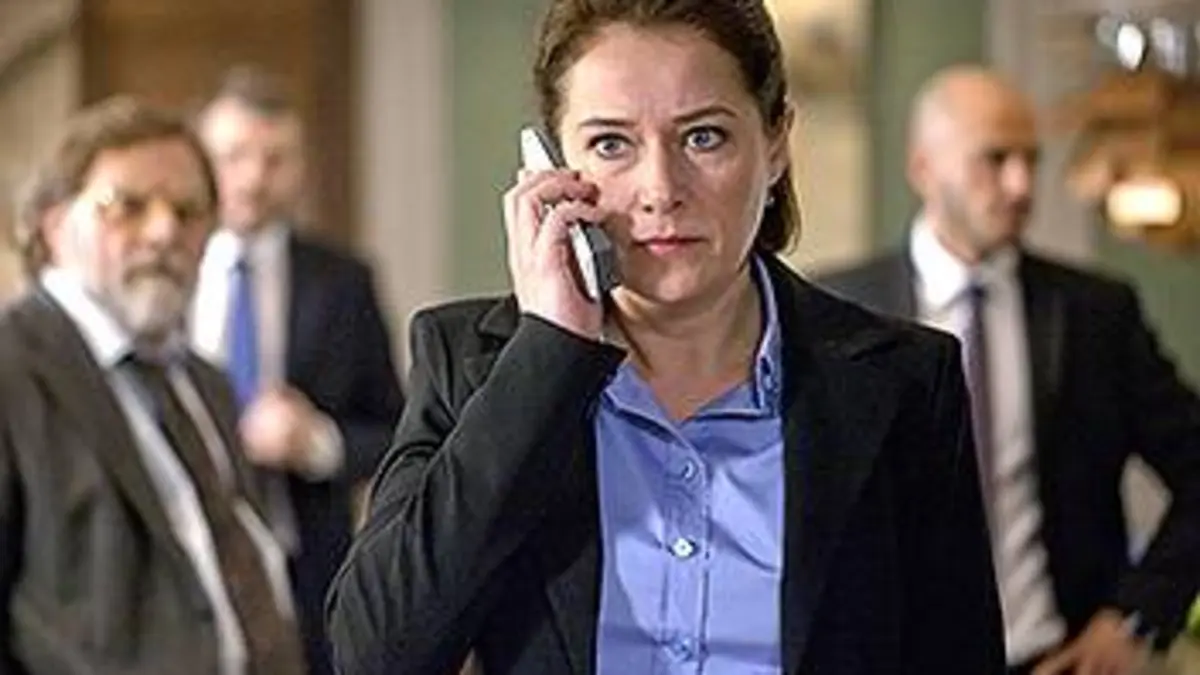 Borgen, une femme au pouvoir S02E08 Ce que l'on perd à l'intérieur, il faut le gagner à l'extérieur