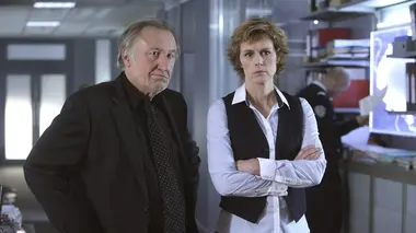 Boulevard du palais S16E02 Un bien pour le mal