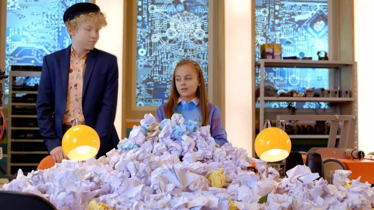 Brainiacs, l'école des génies S01E22 Top secret