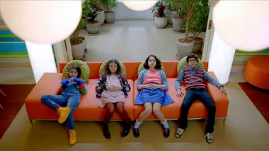 Brainiacs, l'école des génies S01E01 La visite de l'école