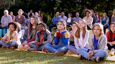 Brainiacs, l'école des génies S01E15 La présentation des projets
