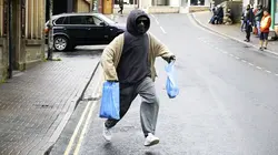 Brassic S02E01 The Circus