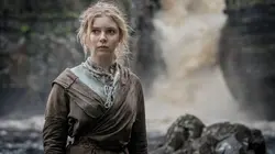 Britannia S02E05 Ma soeur, la reine