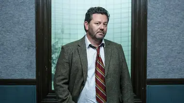 Brokenwood S02E01 Les fantômes de la ligne de touche