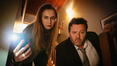 Brokenwood S06E02 Le poignard ou la plume