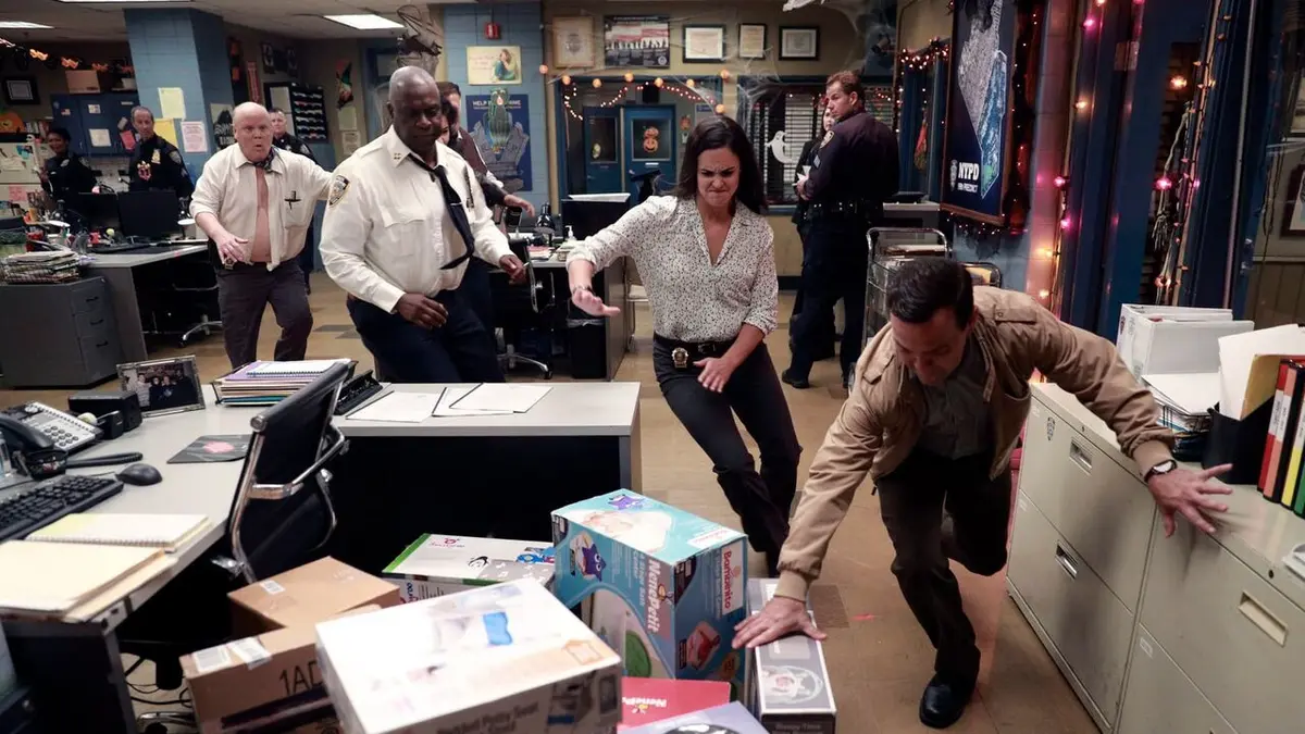 Brooklyn Nine-Nine S05E04 Halloween V