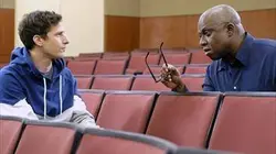 Brooklyn Nine-Nine S06E13 La bimbo en streaming
