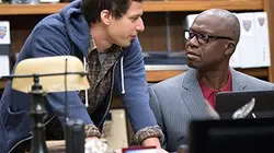 Brooklyn 99 S01E10 Thanksgiving en streaming