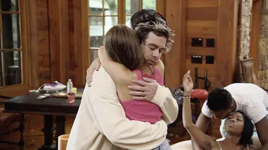 Tu me manques, même quand t'es là.