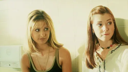 Buffy contre les vampires S02E06 Halloween en streaming
