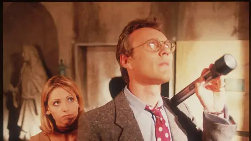 Buffy contre les vampires S02E09 Kendra