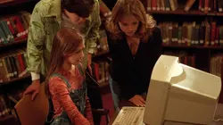 Buffy contre les vampires  S01E02 Bienvenue à Sunnydale