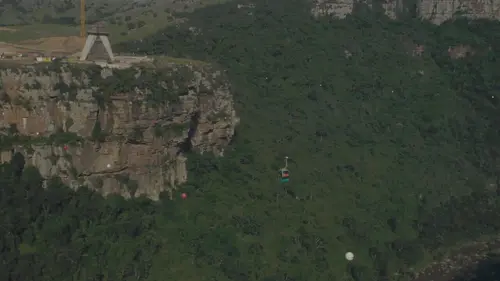 Building Impossible with Daniel Ashville Msikaba : le pont de l'impossible