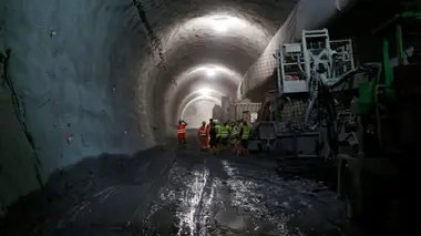 Un tunnel sous les Alpes