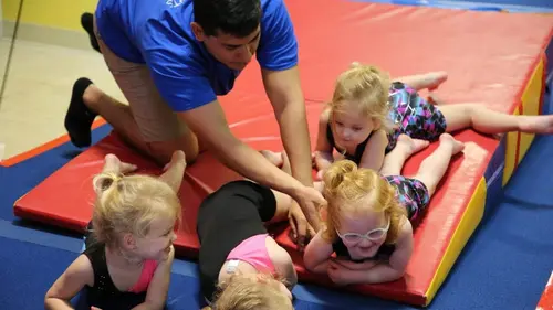 Busby Girls Leçon pour quintuplées