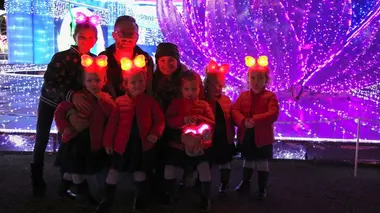 Busby Girls L'étrange Noël des quintuplées