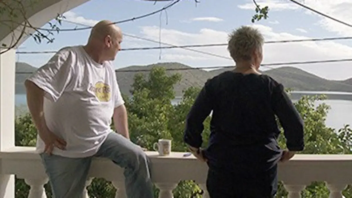 Bye bye la Suisse S05E02 Premières embûches