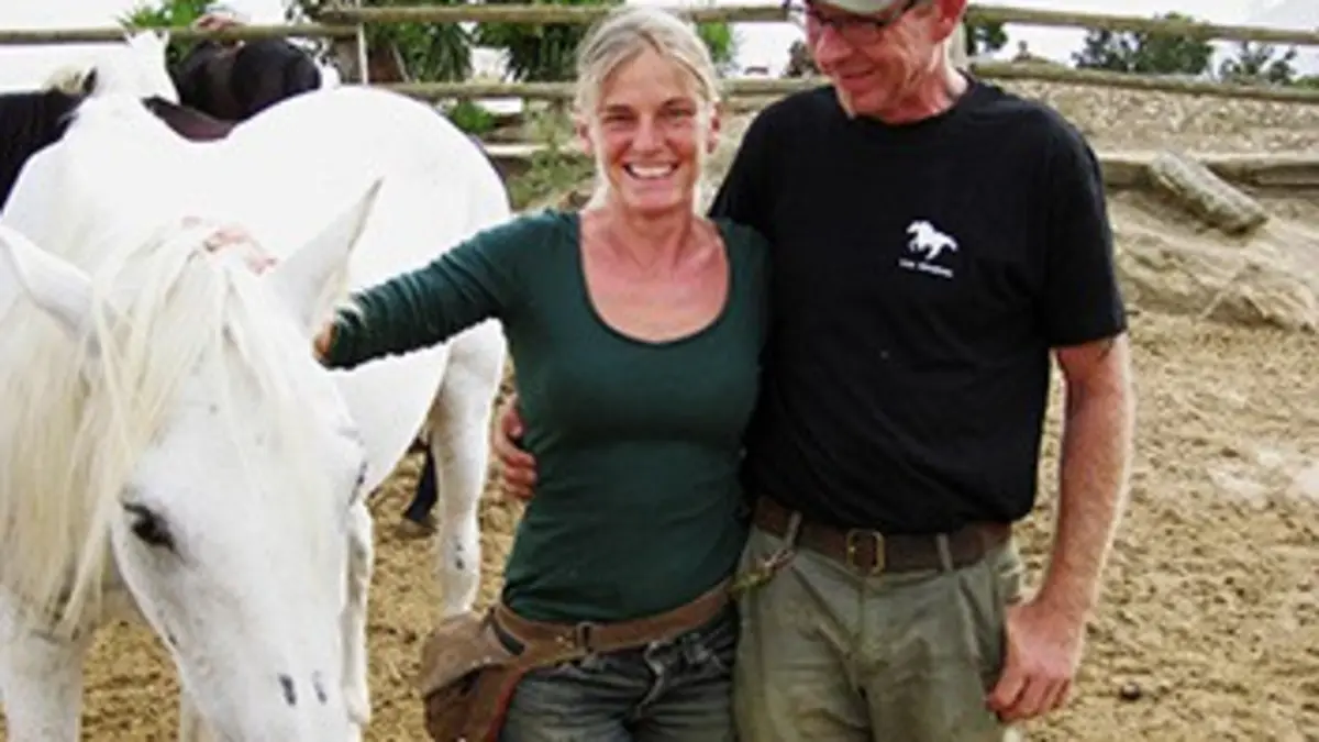 Bye bye la Suisse S06E03 Petit à petit