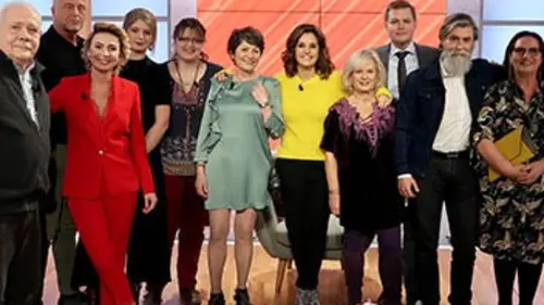 Ça commence aujourd'hui A 60 ans, ils changent de look