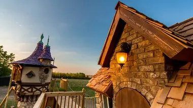 Cabane Fever S01E01 Le pays imaginaire