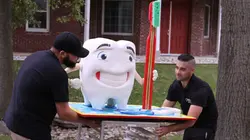 Cake Boss Dent géante et bal masqué d'anniversaire