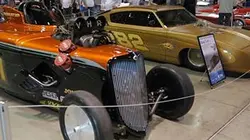 California Master Car E02