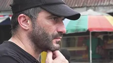 Caméléon S02E03 Brésil : Les pitbulls de l'Amazonie