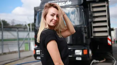 Camions XXL : les reines du volant