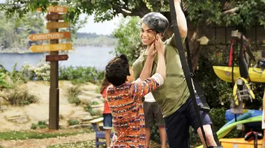 Camp Kikiwaka S02E06 Visite inattendue