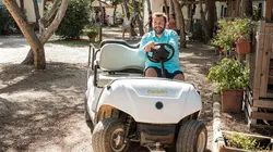 Camping Paradis S12E02 Allumer le camping