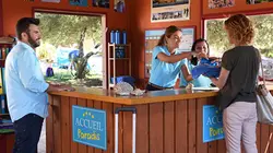 Camping Paradis S09E03 Une nouvelle vie