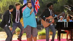 Camping Paradis S05E04 Musical Camping