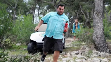 Camping Paradis S01E06 Coup de vent sur le camping
