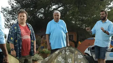 Camping Paradis S10E03 Mon père, ce Breton !