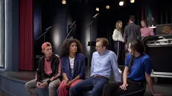 Campus 12  S01E48 Photo-bombe