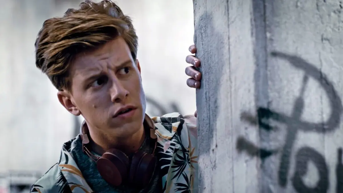 Campus 12 S02E05 Ennemie dans la place