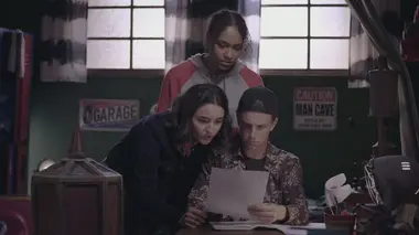 Campus 12 S03E07 Dans la gueule du loup