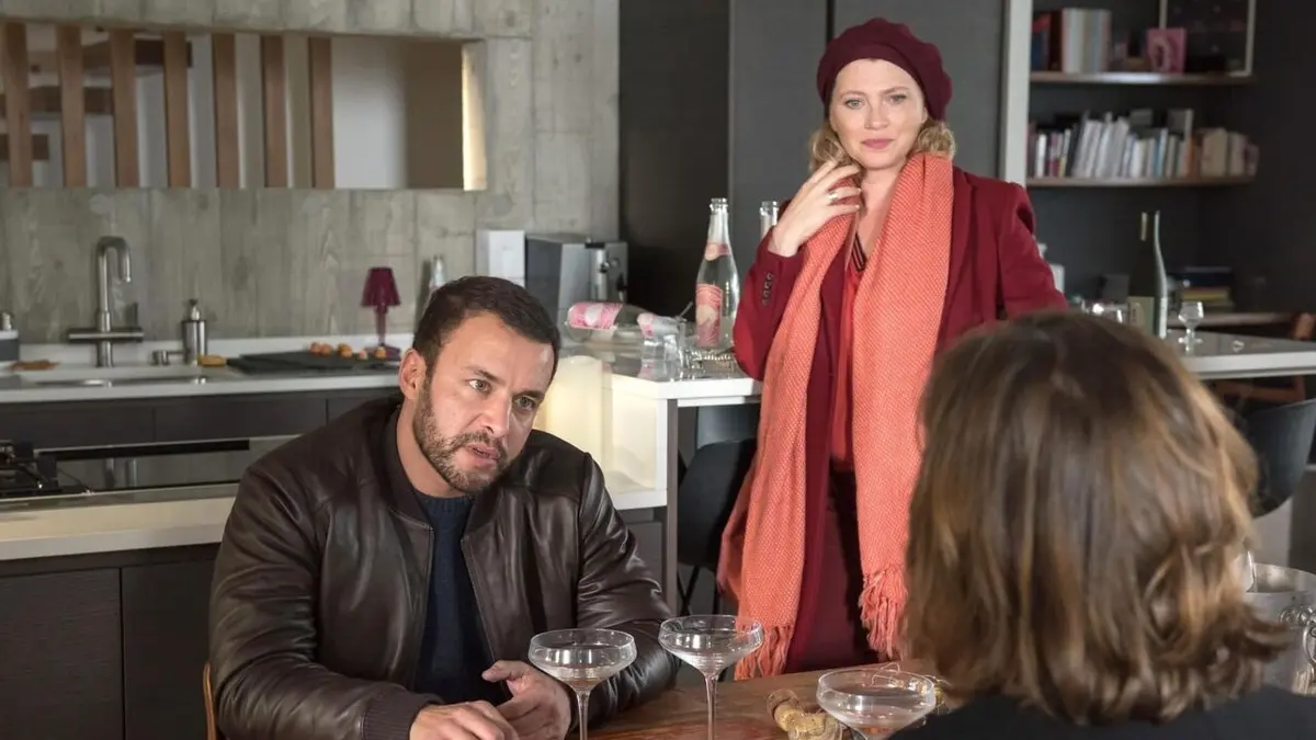 Candice Renoir S07E07 Souvent femme varie...