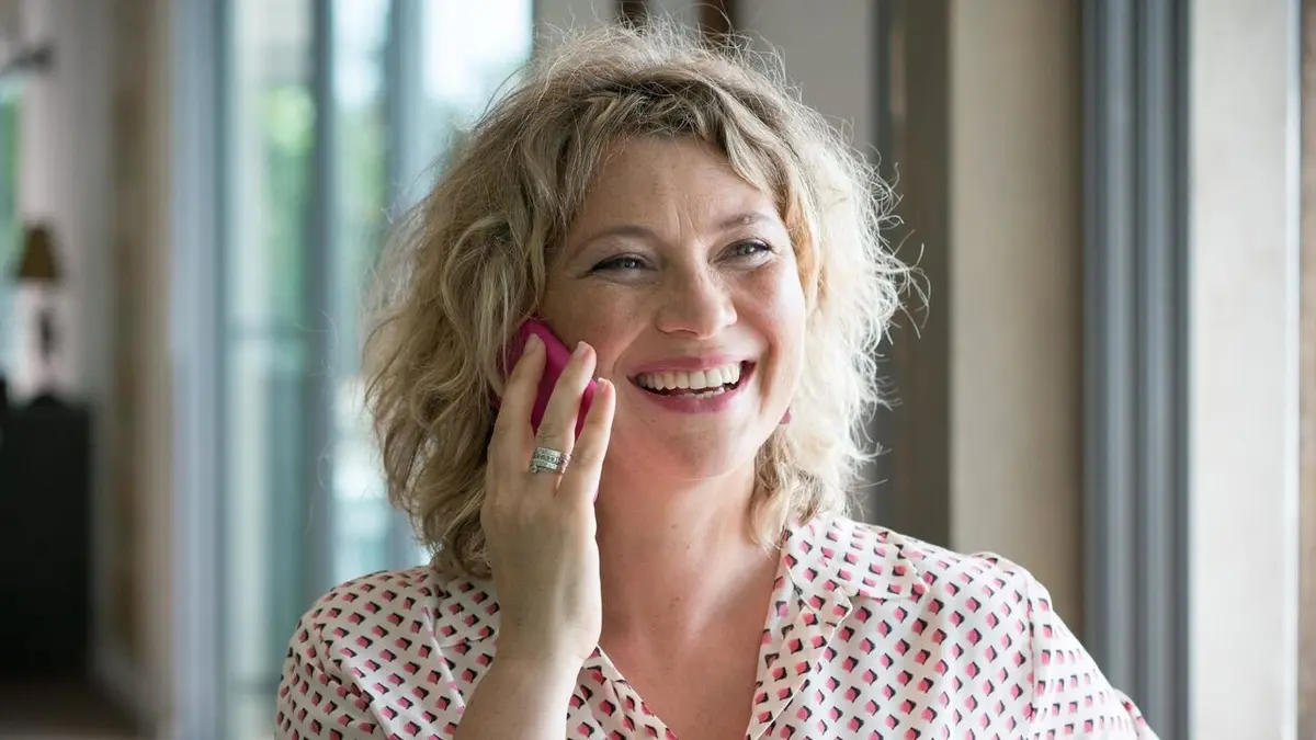 Candice Renoir S08E05 Tout vient à point à qui sait attendre