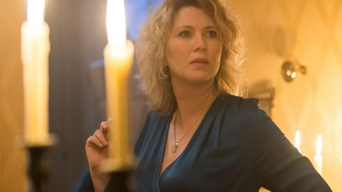 Candice Renoir S09E05 Souvent l'un voit son bien où l'autre voit son mal