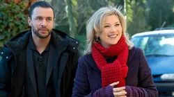 Candice Renoir S02E08 La rose est amie de l'épine