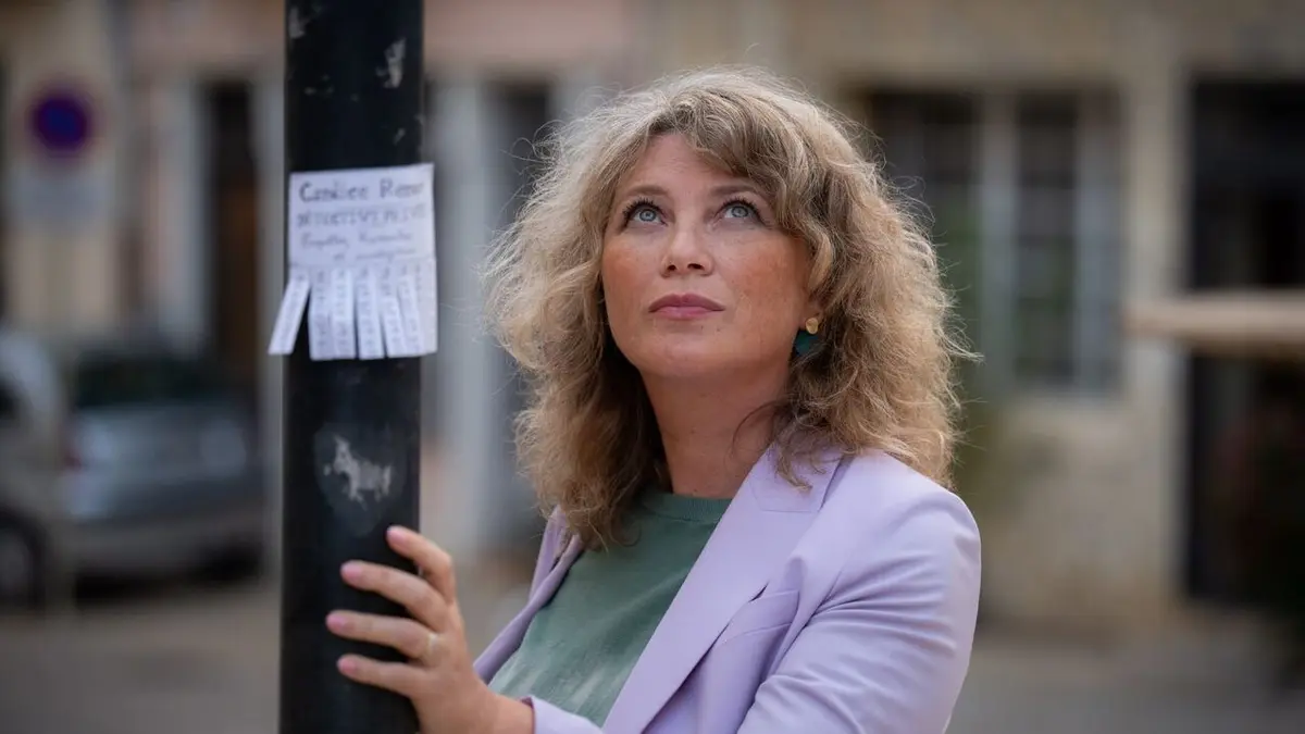 Candice Renoir : Ailleurs l'herbe est plus verte