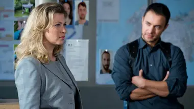 Candice Renoir S01E02 Plus on est de fous, plus on rit