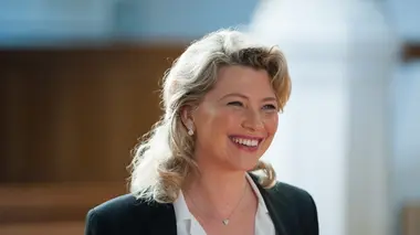 Candice Renoir S04E02 Le doute est un hommage que l'on rend à la vérité